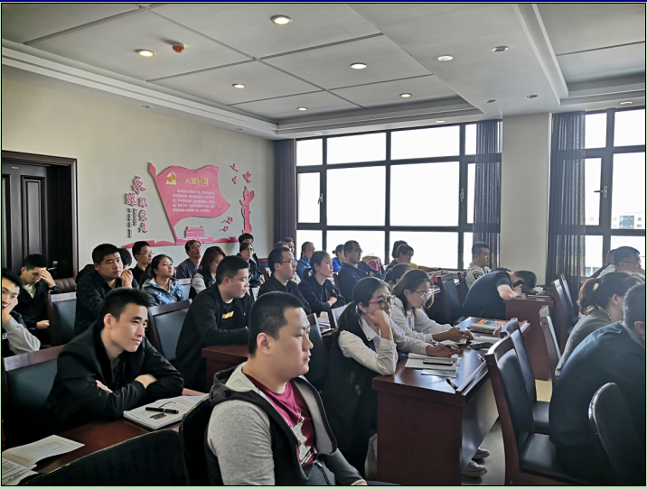 法律進企業(yè)巡回宣講團誠遠專場